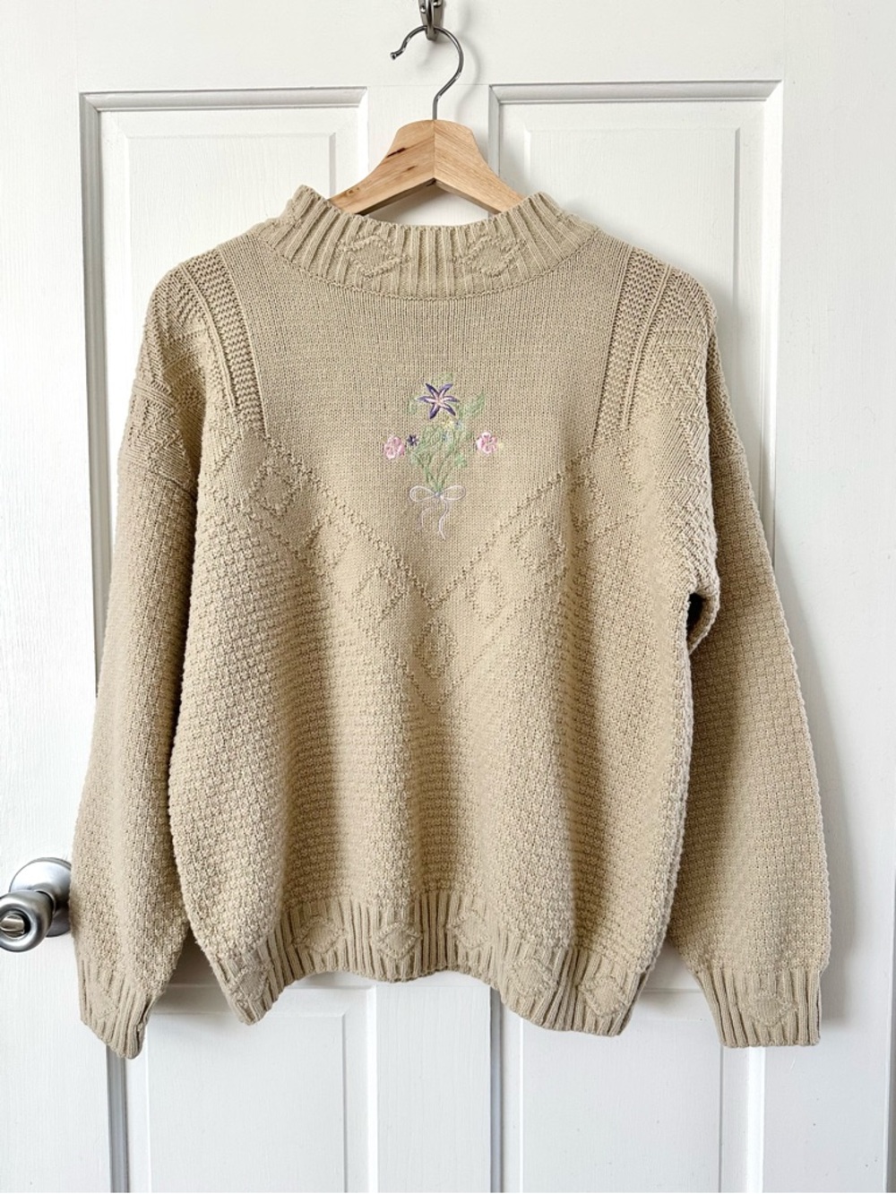 Vintage Cottagecore Sweater Floral Embroidered by Liz Thomas LT Casuals Size M
